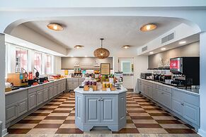 Hampton Inn and Suites Amelia Island Historic Harbor Front