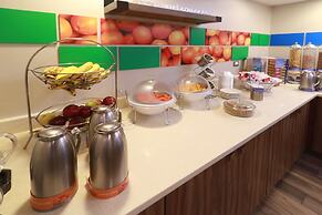 Hampton by Hilton Chihuahua