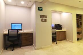 Hampton by Hilton Chihuahua
