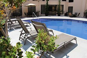 Hampton by Hilton Chihuahua
