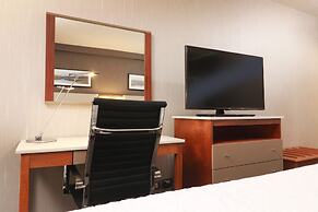 Hampton by Hilton Chihuahua