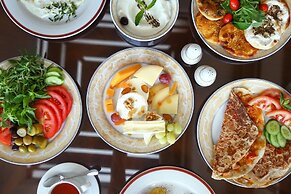 InterContinental Phoenicia Beirut by IHG