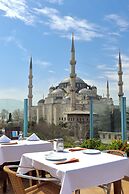Blue House Hotel