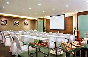 Aryaduta Suites Semanggi