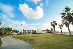 Nachsholim Holiday Village Hotel