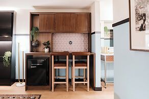 Uncommoner Hotel by Reverie Boutique Collection