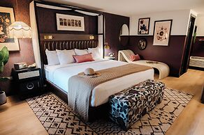 Uncommoner Hotel by Reverie Boutique Collection
