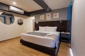 HS HOTSSON Hotel Acapulco