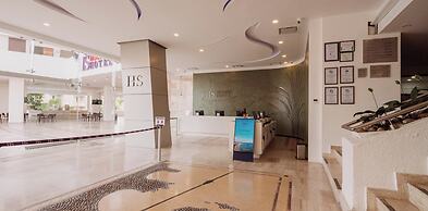HS HOTSSON Hotel Acapulco