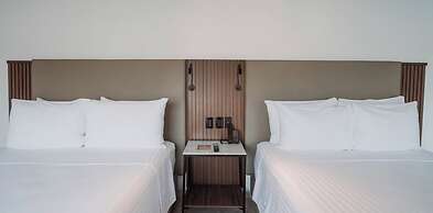 HS HOTSSON Hotel Acapulco