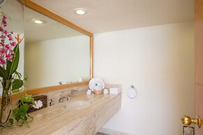 HS HOTSSON Hotel Acapulco