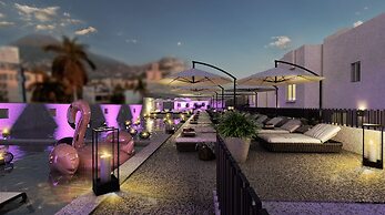 HS HOTSSON Hotel Acapulco