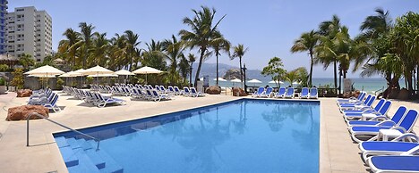 HS HOTSSON Hotel Acapulco