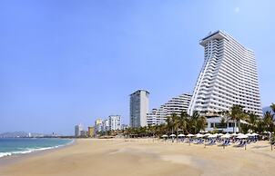 HS HOTSSON Hotel Acapulco