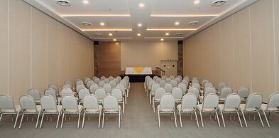 HS HOTSSON Hotel Acapulco