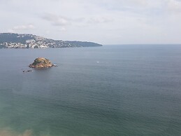 HS HOTSSON Hotel Acapulco