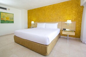 HS HOTSSON Hotel Acapulco