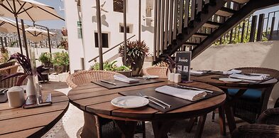 HS HOTSSON Hotel Acapulco