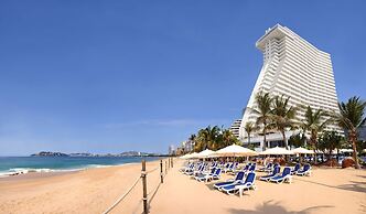 HS HOTSSON Hotel Acapulco