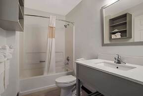 Suburban Studios Biloxi North Area