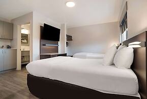 Suburban Studios Biloxi North Area