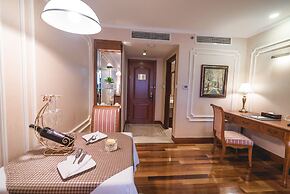 Hotel Grand Saigon