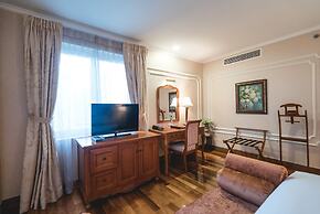 Hotel Grand Saigon