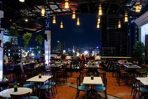 Hotel Majestic Saigon