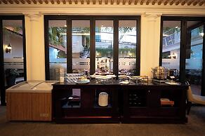 Hotel Majestic Saigon