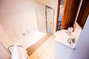 Mercure Ballarat Hotel and Convention Centre