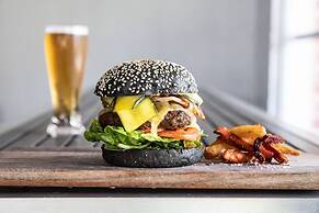 Mercure Ballarat Hotel and Convention Centre