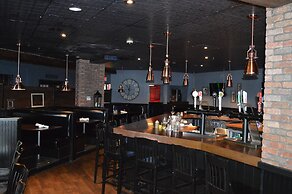 Ramada Plaza by Wyndham Gatineau/Manoir du Casino