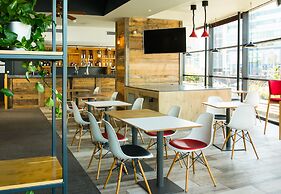 ibis Leicester City