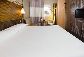 ibis Leicester City