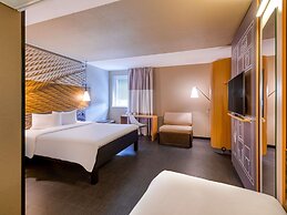 ibis Zurich City West