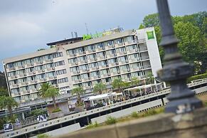 Ibis Styles Dax Center