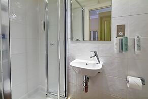 Mandolay Hotel Guildford