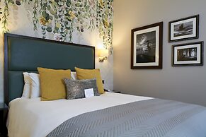 Mandolay Hotel Guildford