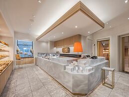 Yokohama Bay Sheraton Hotel & Towers