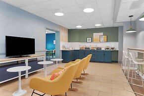 Spark by Hilton Orlando near SeaWorld