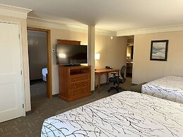 Best Western Plus Silver Saddle Inn