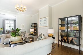 River Manor Boutique Hotel