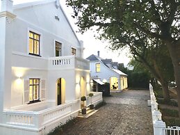 River Manor Boutique Hotel