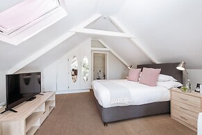 River Manor Boutique Hotel