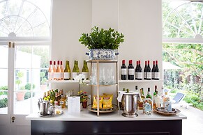 River Manor Boutique Hotel