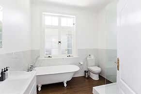 River Manor Boutique Hotel