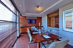 City Lodge Johannesburg Airport, Barbara Road