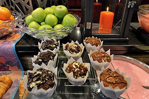 City Lodge Johannesburg Airport, Barbara Road