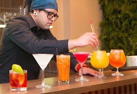 EZ Aclimação Hotel