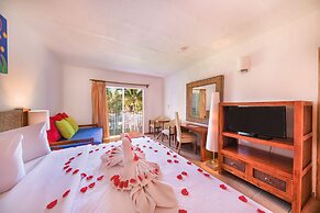 Grand Decameron Complex Bucerias, A Trademark All-Inclusive Resort